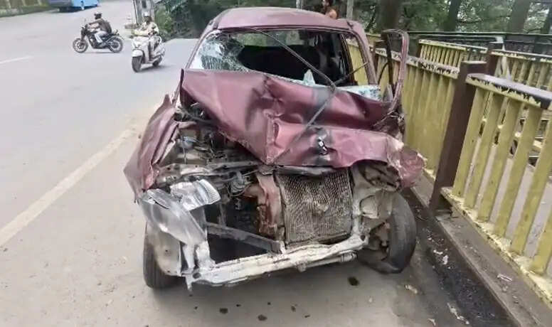 शिमला में टैंकर और कार की टक्कर में दो पुलिस जवानों की मौत