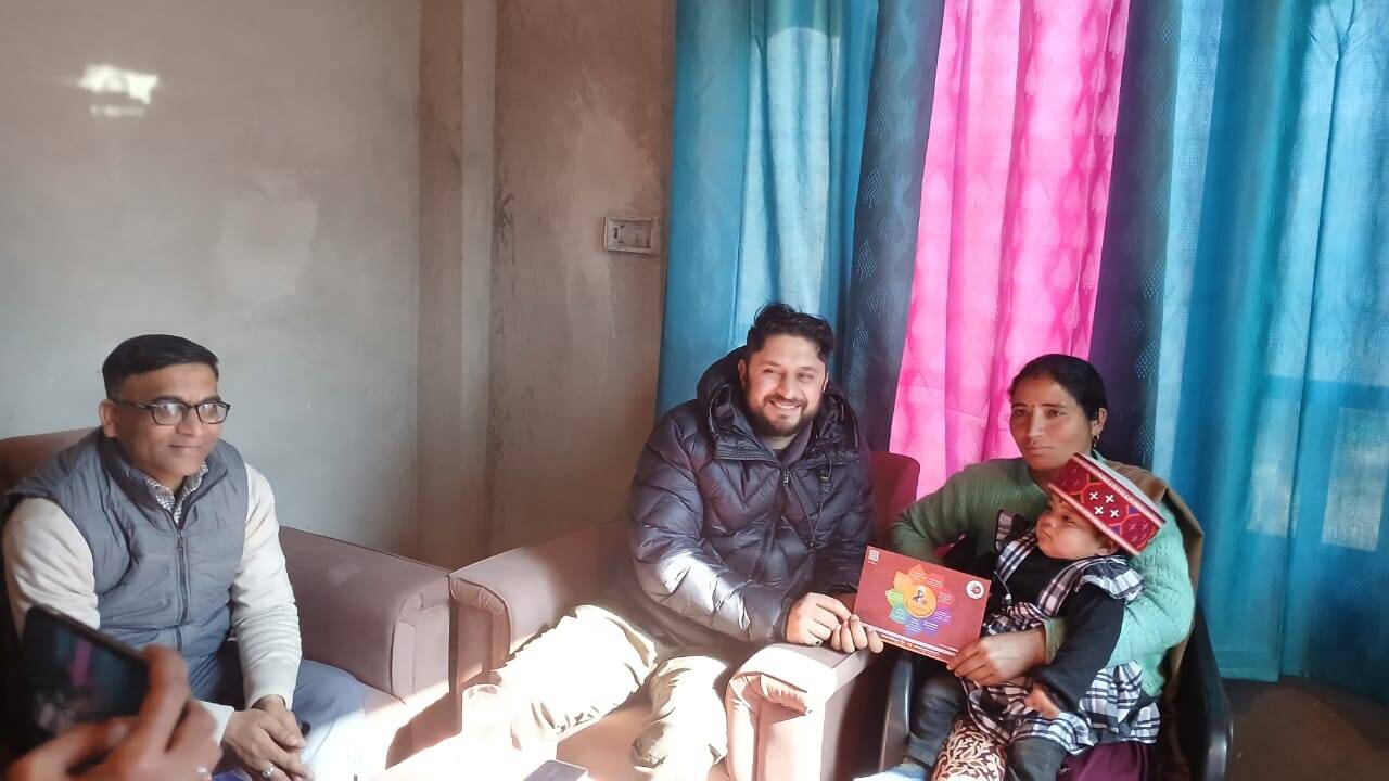 मुख्यमंत्री सुखविंद्र सिंह सुक्खू की घोषणा पर नितिका के उज्ज्वल भविष्य के लिए 21 लाख की एफडी