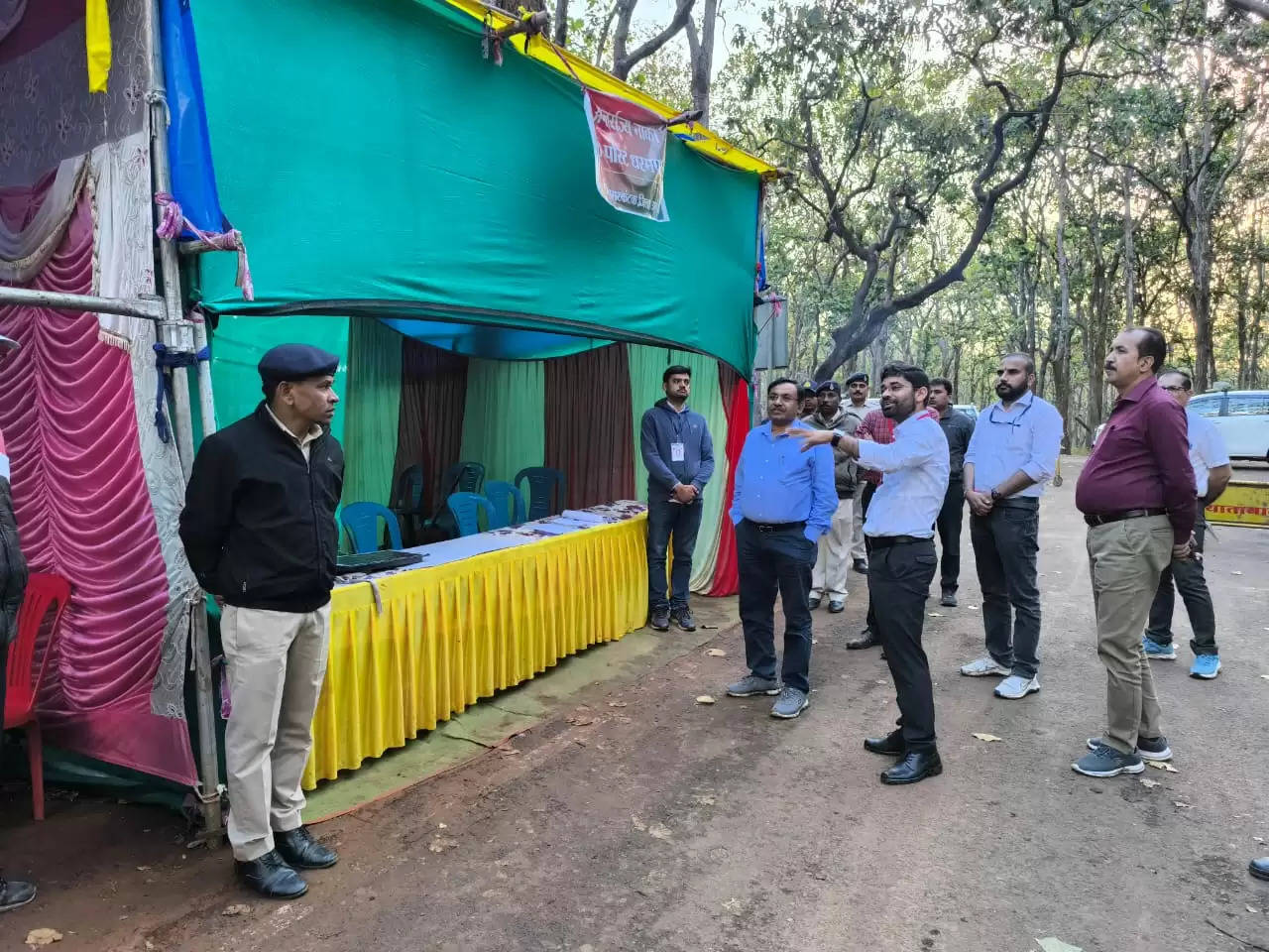 अनूपपुर: छग सीमा के चेकपोस्ट का संभागायुक्त एवं कलेक्टर ने किया आकस्मिक निरीक्षण