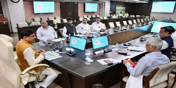 संभावित अल्प वर्षा से निपटने के लिए सभी विभाग करें समन्वित तैयारी : मुख्यमंत्री डॉ. यादव