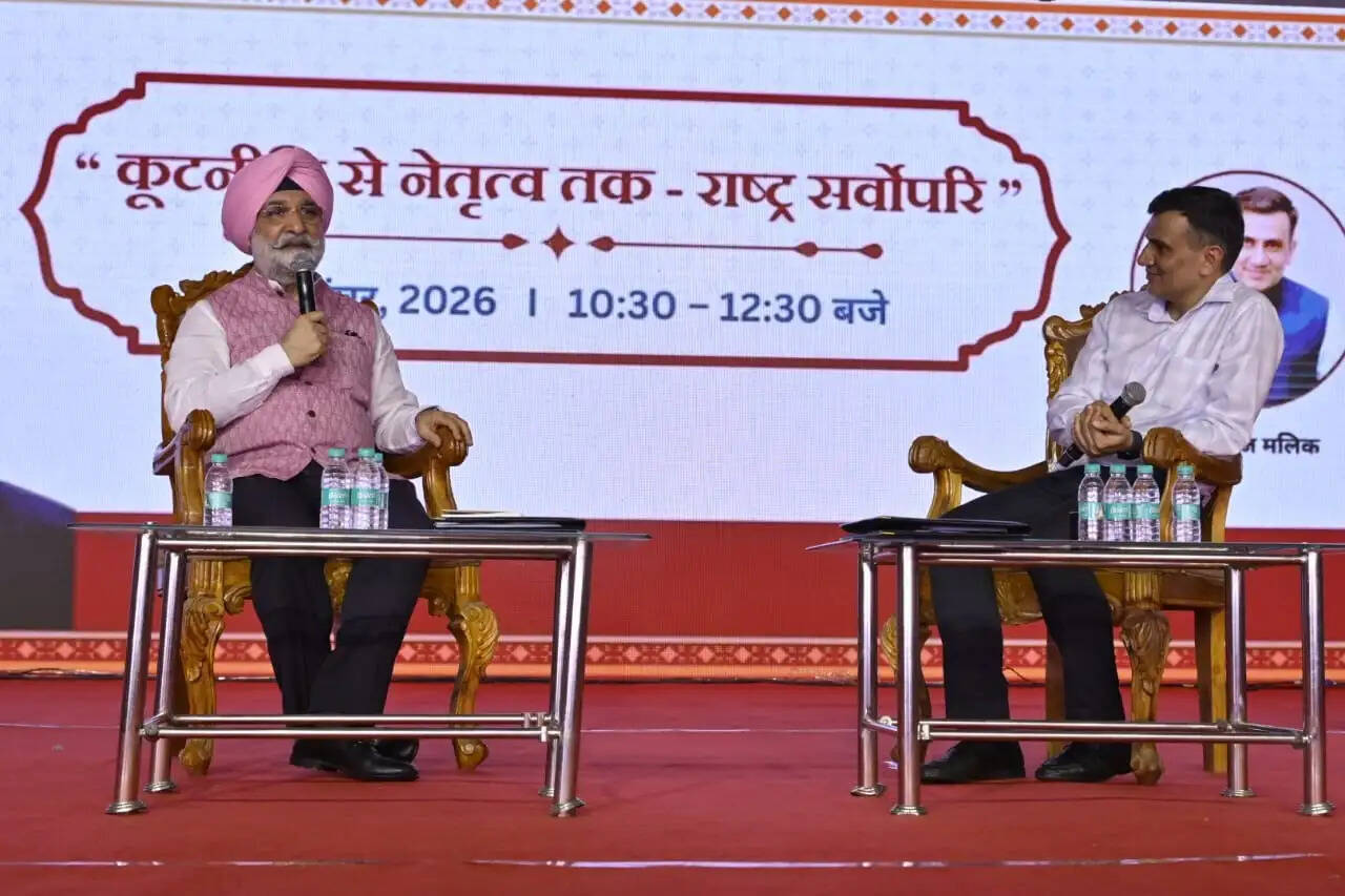 असफलता को सीख में बदलकर आगे बढ़ना सफलता की दिशा में महत्वपूर्ण कदम : सरदार तरनजीत सिंह संधू