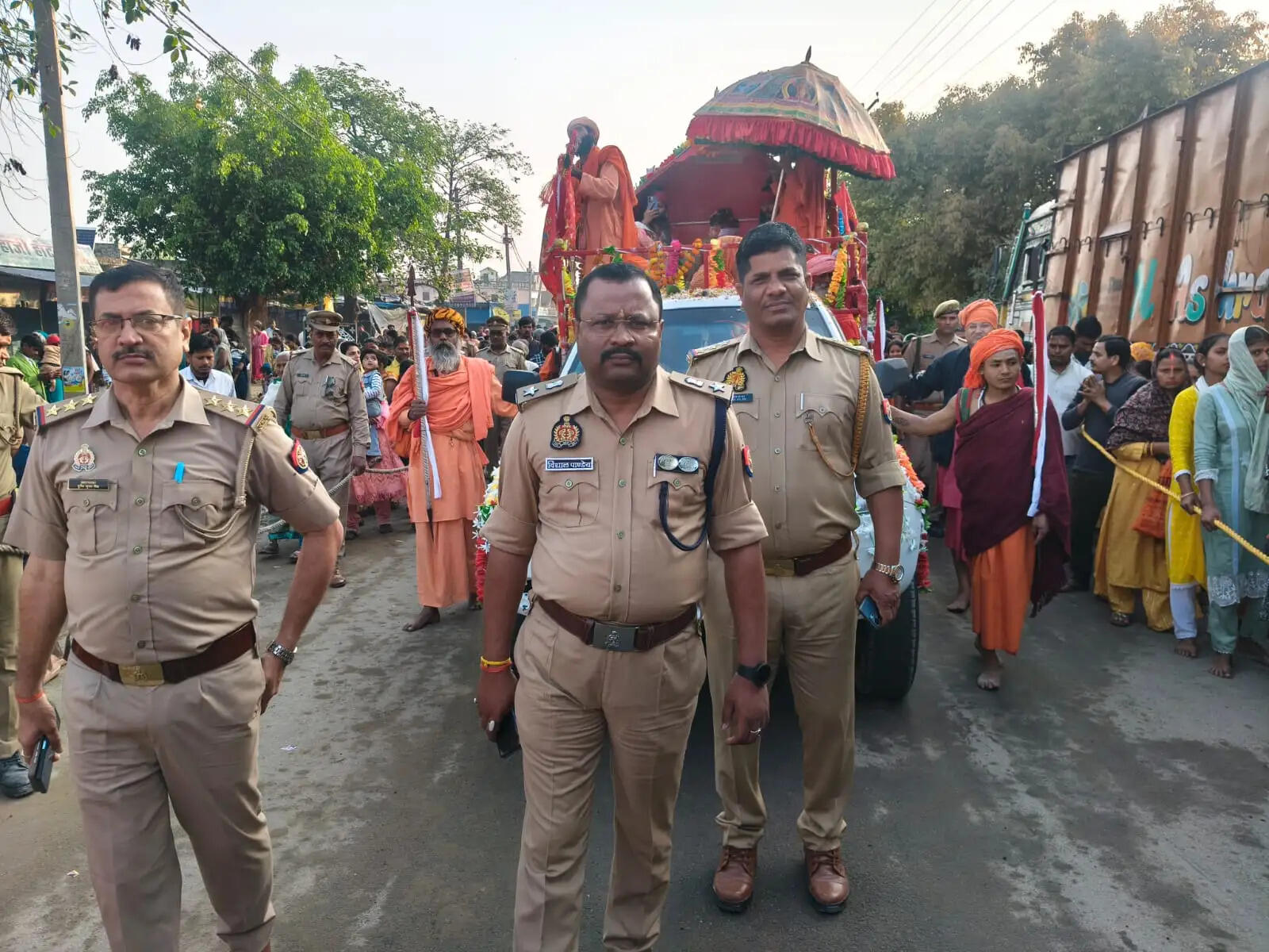 नेपाल से रतन नाथ योगी की शोभायात्रा पहुंची शक्तिपीठ देवीपाटन