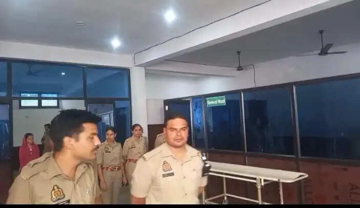 फर्रुखाबाद में नर्सिंग होम में प्रसव के दौरान जच्चा-बच्चा की मौत,परिजनों ने किया हंगामा