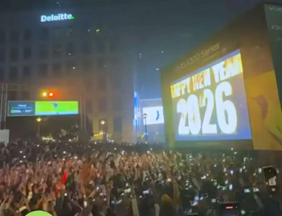 गुरुग्राम: नववर्ष के स्वागत में रातभर झूमे लोग, तैनात रहे 5400 पुलिसकर्मी