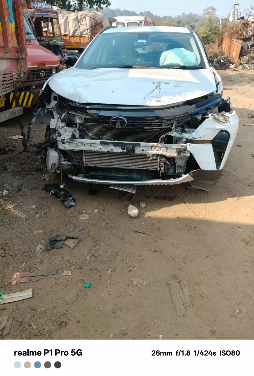 सड़क दुर्घटना में घायल व्यक्ति की मौत, कार जब्त