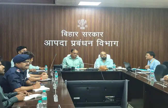 मॉक ड्रिलः पटना समेत राज्य के 6 जिलों में कल शाम सायरन बजते ही 15 मिनट के लिए बंद होंगी बत्तियां