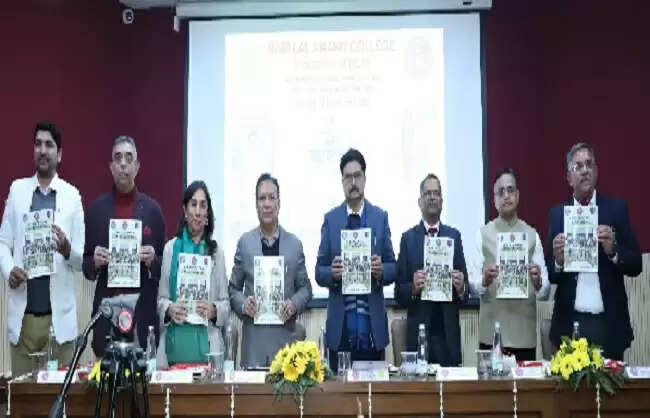 वंदे मातरम् ने भारत के जनमानस को जगाने का काम किया है : प्रो. योगेश सिंह