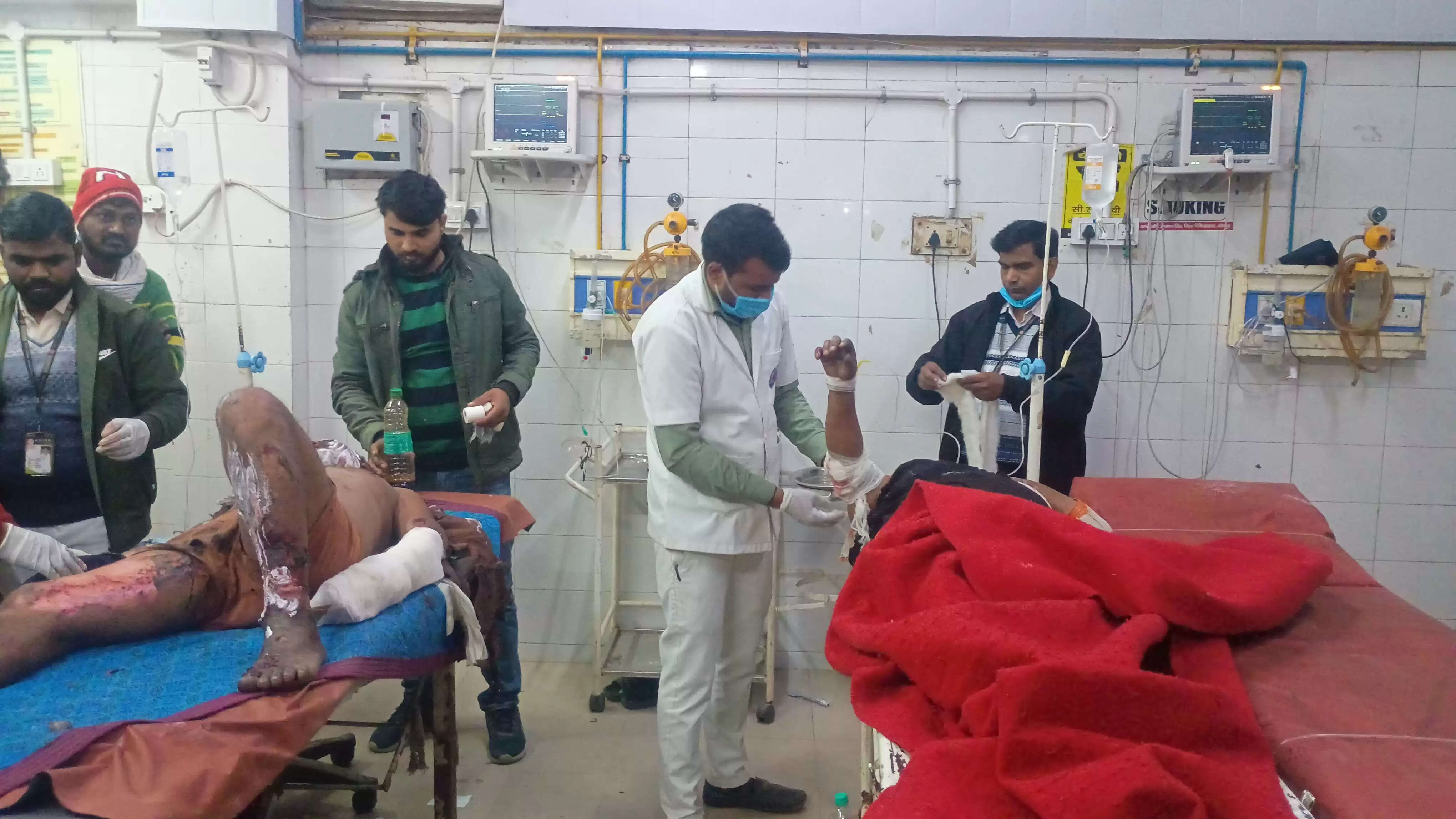 घरेलू सिलेंडर ब्लास्ट से एक ही परिवार के चार घायल,एक ट्रामा सेंटर रेफर