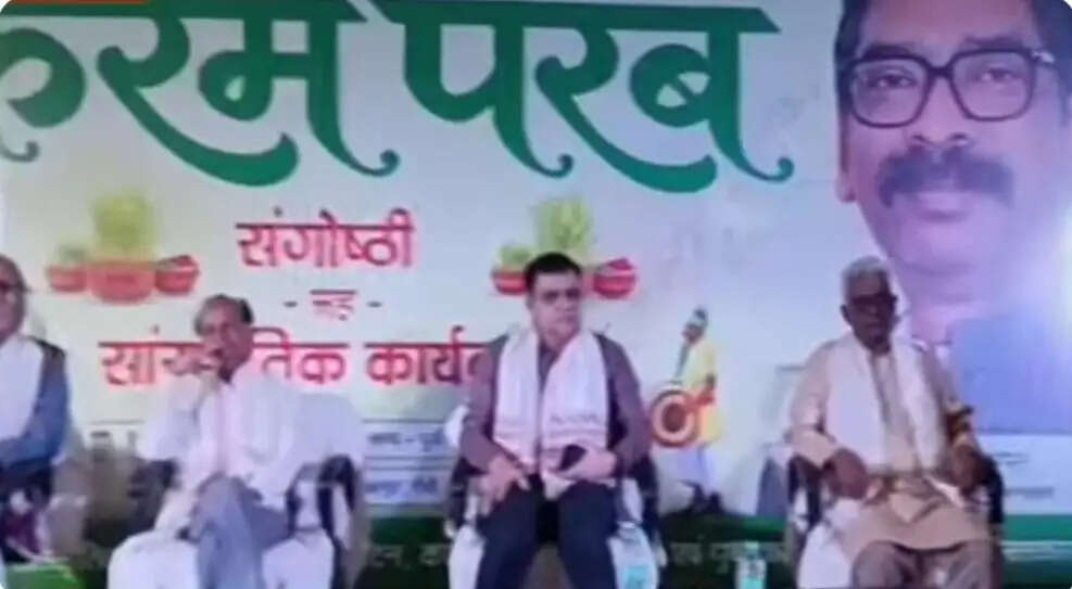 रांची के ऑड्रे हाउस में करम परब ईव का आयोजन