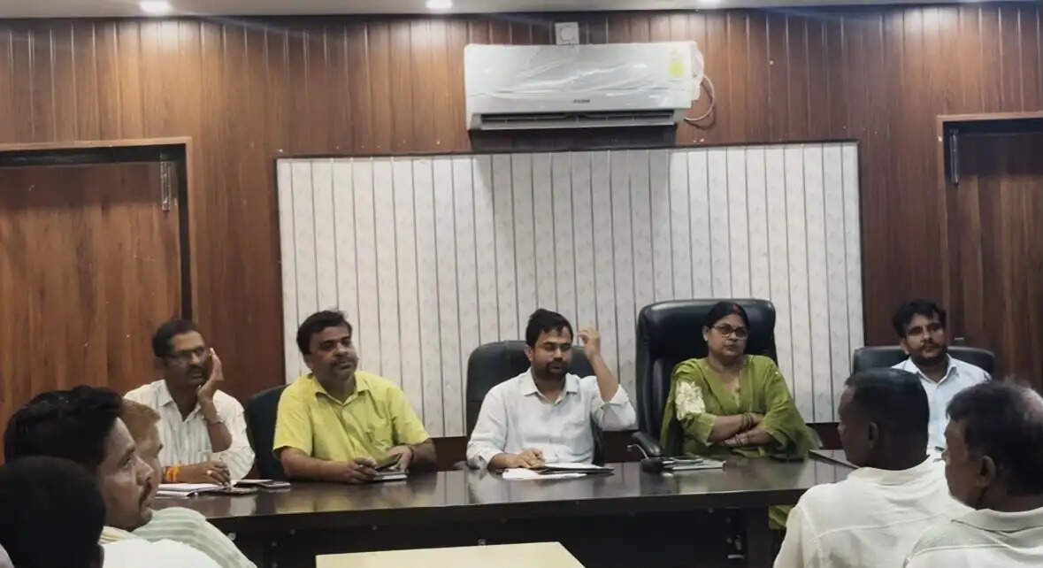 पिपरा पंचायत समिति की बैठक सम्पन्न,सूखा नशा सहित कई समस्याओं पर छाया रहा मुद्दा