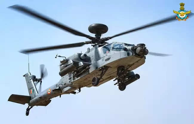 अपाचे हेलीकॉप्टर की लद्दाख में एहतियातन लैंडिंग, दोनों पायलट सुरक्षित