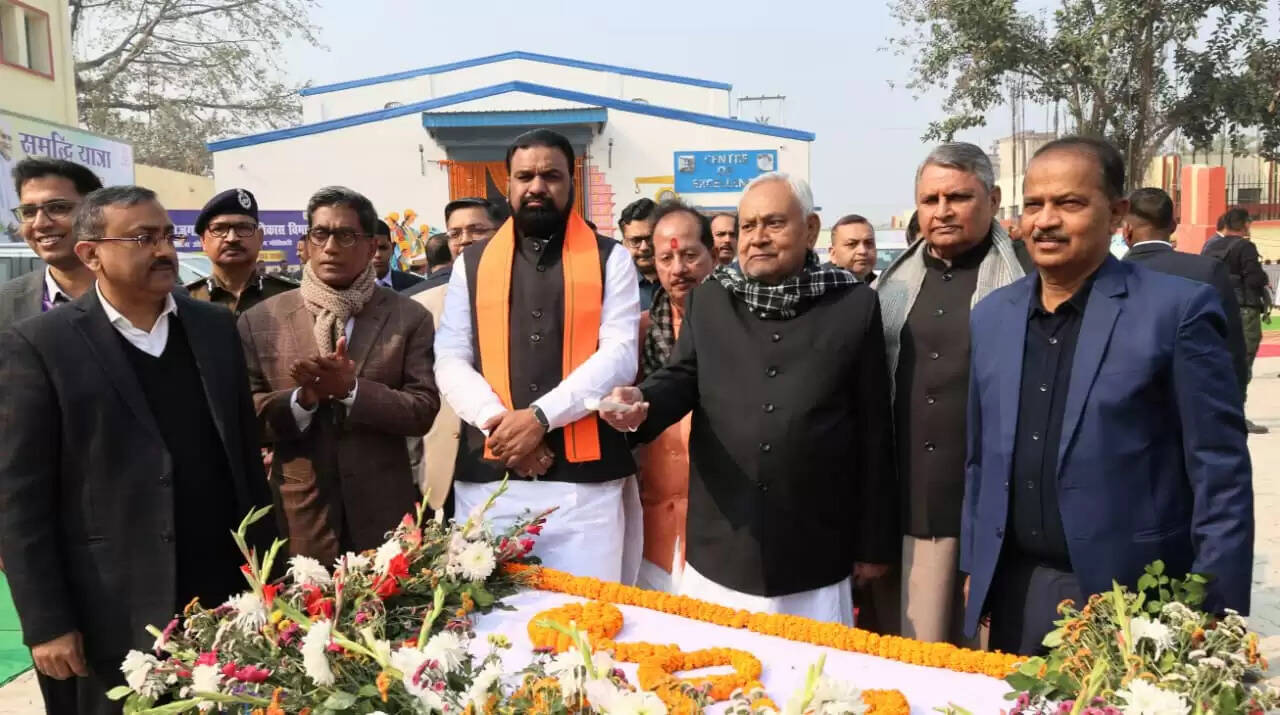 समृद्धि यात्रा के दौरान मुख्यमंत्री ने पूर्वी चंपारण जिले में 138 करोड़ की योजना का किया उद्धाटन,34 करोड़ की योजना का किया शिलान्यास