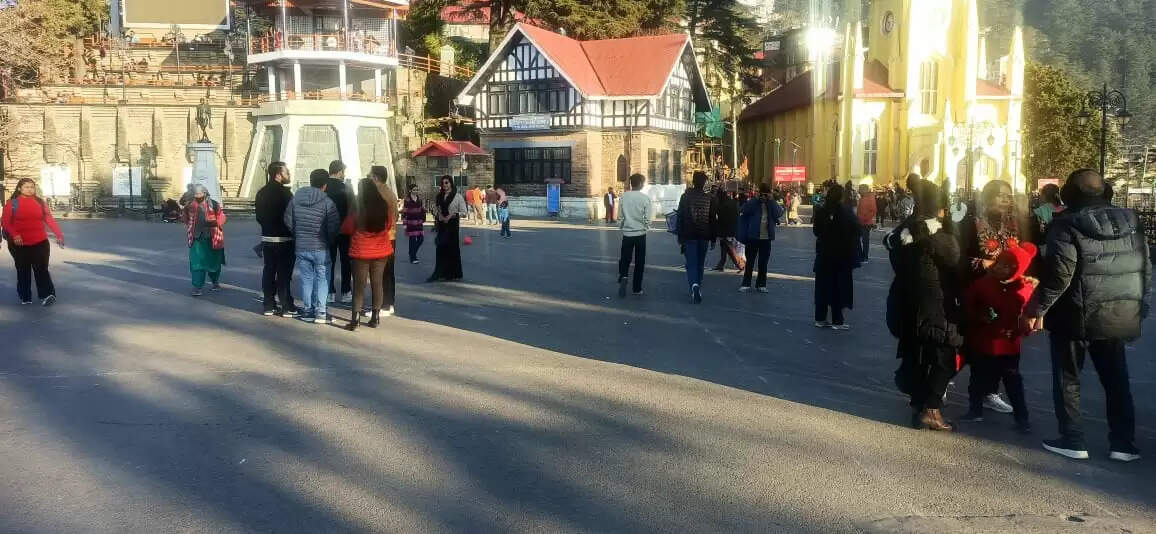 शिमला और लाहौल-स्पीति में सीजन की सबसे ठंडी रात, मैदानों में कोहरे का अलर्ट