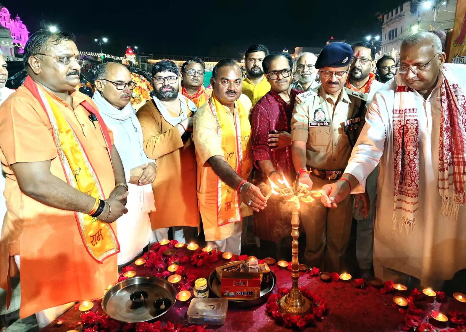 चित्रकूट में रामनवमी पर 22 लाख दीपों से जगमगाई प्रभु श्रीराम की तपोभूमि