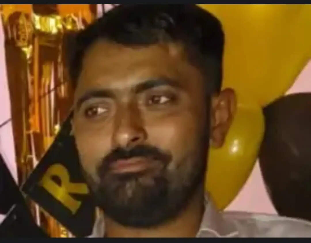 दिबियापुर के युवक की दिल्ली में सड़क हादसे में माैत