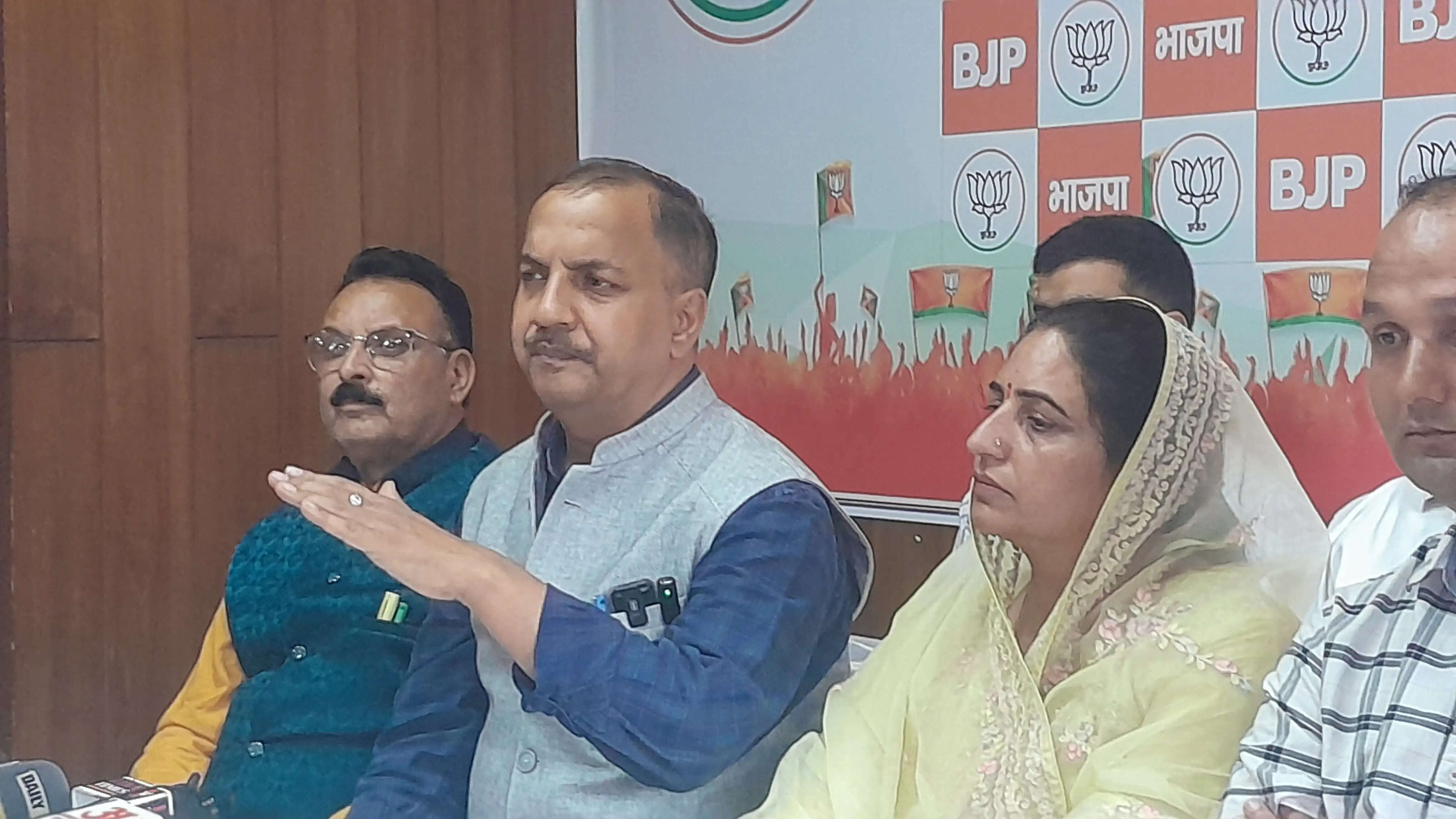 राजनीतिक प्रतिशोध की भावना से ग्रसित सुक्खू सरकार, झूठे मुकदमों से भटका रही है ध्यान: त्रिलोक जम्वाल