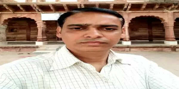 धौलपुर में एसआईआर में तैनात बीएलओ अनुज गर्ग की मौत