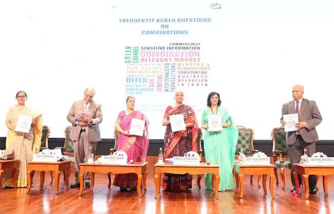 वित्‍त मंत्री ने विनियमन एवं स्वतंत्रता के बीच सही संतुलन का किया आह्वान