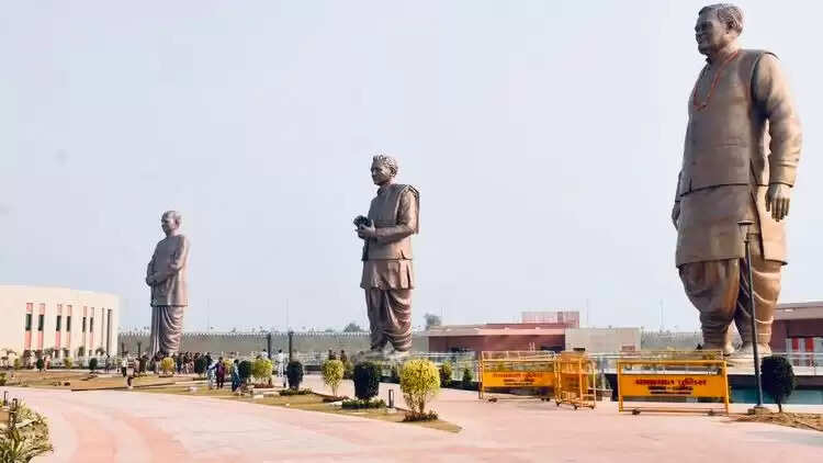 अटल जयंती पर प्रदेश भर में लोक-संस्कृति की गूंज, राष्ट्र प्रेरणा स्थल बनेगा राष्ट्रीय चेतना का केंद्र : जयवीर सिंह