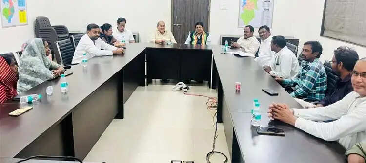 नकटी गांव के प्रभाविताें काे न्याय दिलाने कांग्रेस करेगी आंदाेलन, राज्यपाल से करेंगे हस्तक्षेप की मांग