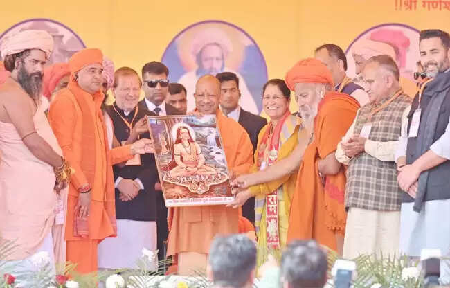 आध्यात्मिक, सांस्कृतिक व नैतिक शक्ति से सशक्त हाेगा भारत : योगी आदित्यनाथ