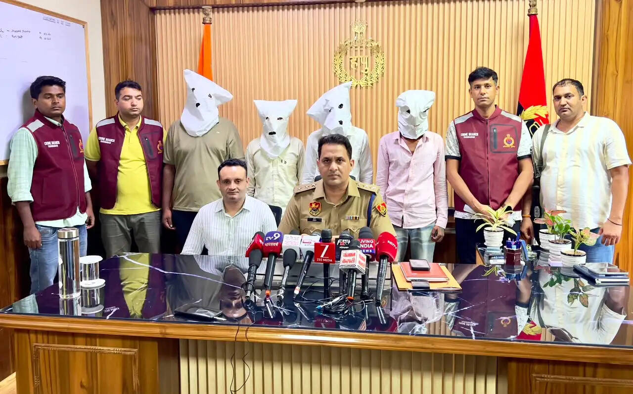 फरीदाबाद : शराब ठेकेदार से नकदी लूटने वाले चार आरोपी गिरफ्तार