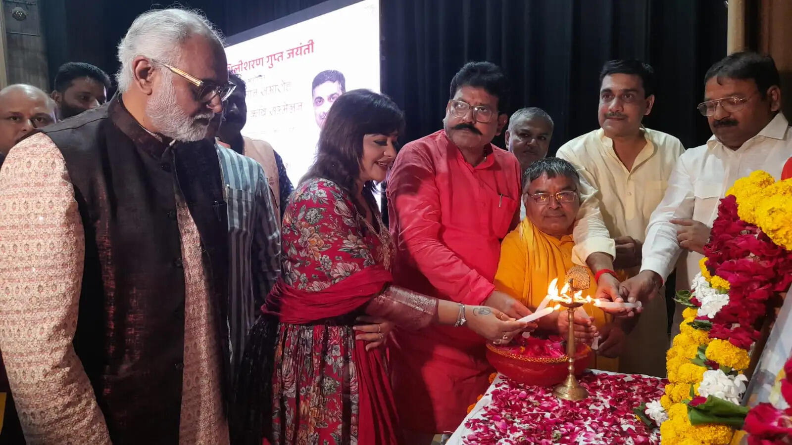 डॉ. सच्चिदानंद जोशी राष्ट्रकवि मैथिलीशरण गुप्त साहित्य सम्मान से सम्मानित