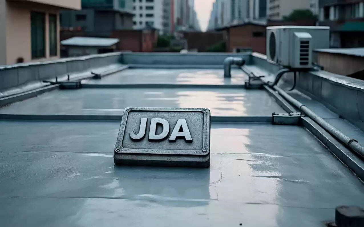 अवैध रुप से बनाए गए रुपटॉप को जेडीए ने किया सील