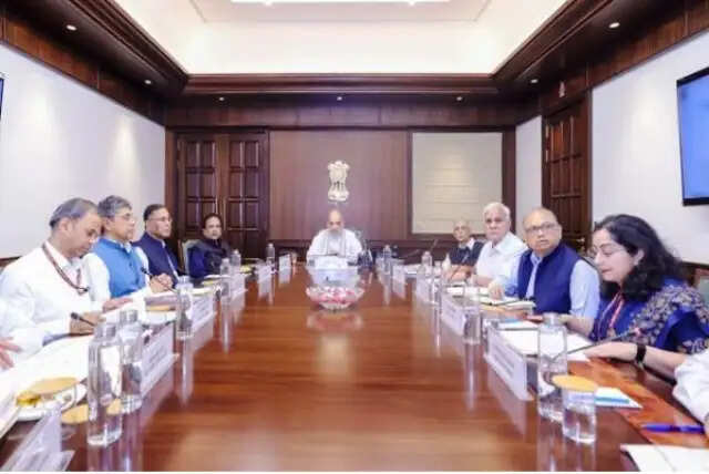 गृह मंत्री शाह ने जनसांख्यिकीय बदलावों पर गठित उच्चस्तरीय समिति से जल्द सिफारिशें देने को कहा