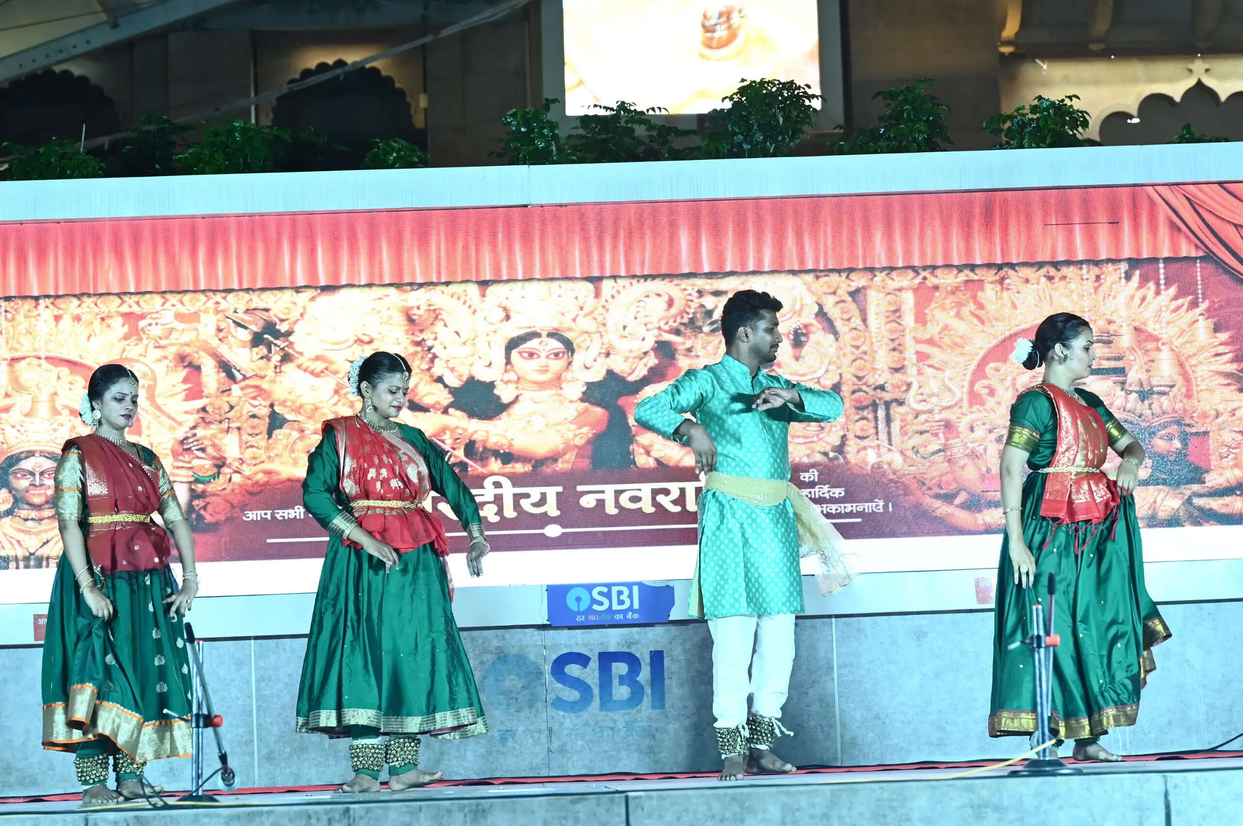 काशी विश्वनाथ धाम की सांस्कृतिक संध्या में सुरों और नृत्य की मनोहारी प्रस्तुतियों ने मोहा मन