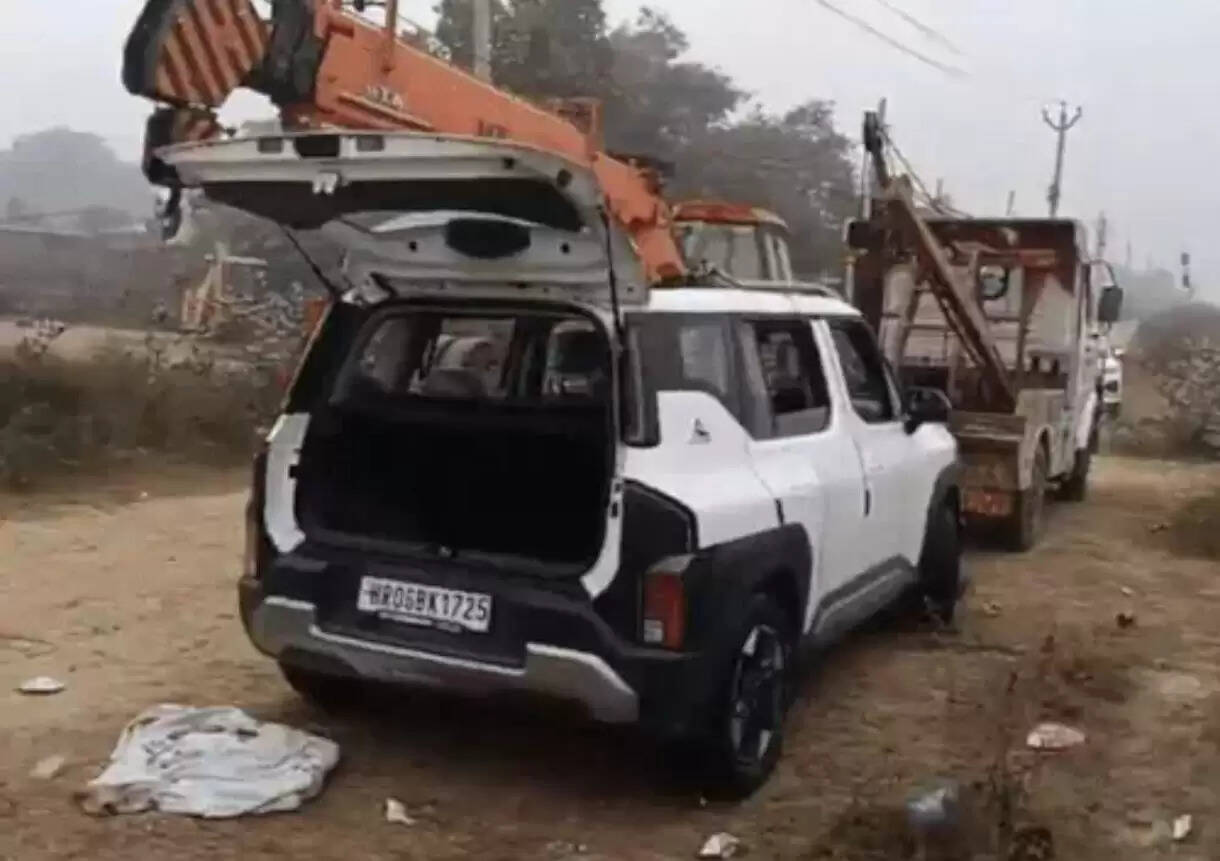 पानीपत:घने कोहरे से नहर में गिरी कार, चालक ने शीशा तोड़कर बचाई जान