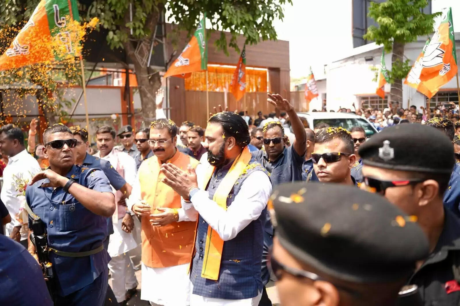 मुख्यमंत्री सम्राट चौधरी का भाजपा प्रदेश कार्यालय में हुआ स्वागत, प्रदेश अध्यक्ष और कार्यकर्ताओं ने दी बधाई