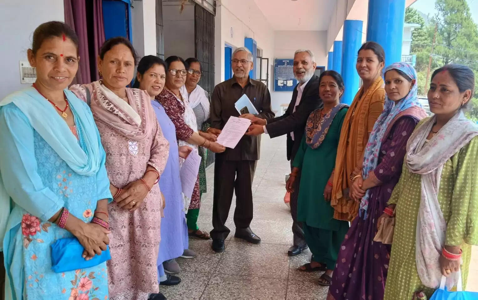 भोजन माताओं ने पीएम व सीएम से लगाई गुहार