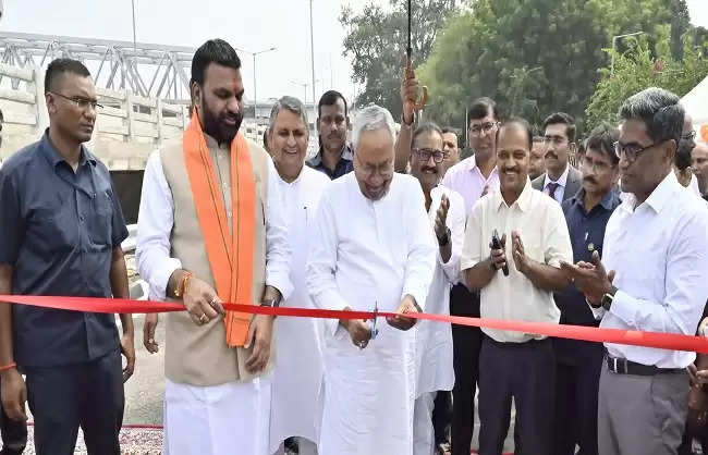 मुख्यमंत्री ने जेपी गंगा पथ के कृष्णा घाट सम्पर्कता एवं गायघाट में अप रैम्प सम्पर्कता का किया लोकार्पण