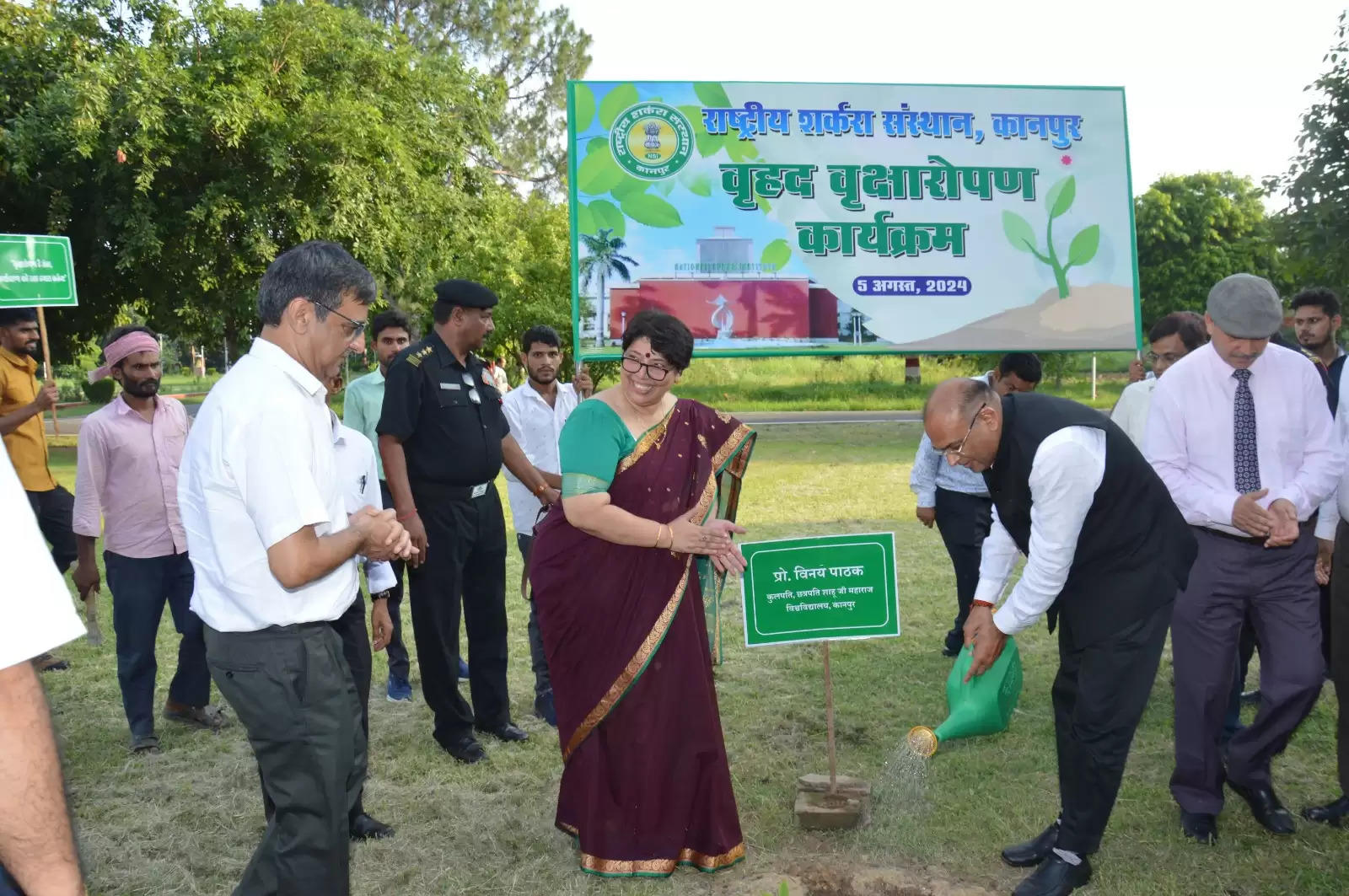 वृक्ष के नीचे अध्ययन करने से शीघ्रता से होता है कंठस्थ : प्रो. सीमा परोहा