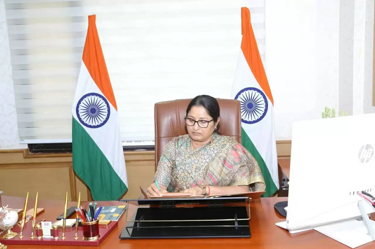 अन्नपूर्णा देवी ने संभाला महिला एवं बाल विकास मंत्रालय का कार्यभार