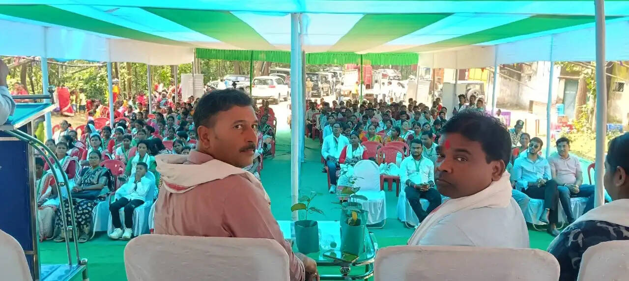 जल-जंगल-जमीन पर पहला अधिकार उस समुदाय का, जिसने पीढ़ियों से बचाया : सुदेश