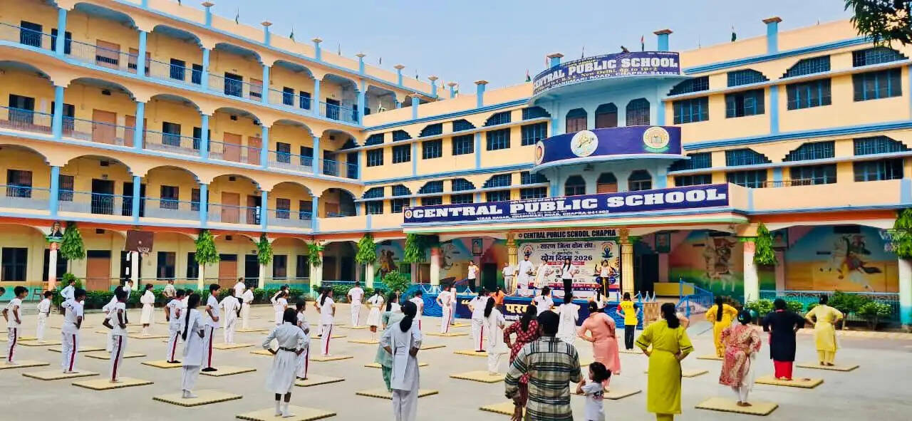 अंतर्राष्ट्रीय योग दिवस पर सारण जिला योग संघ ने 6 राष्ट्रीय खिलाड़ियों को किया सम्मानित