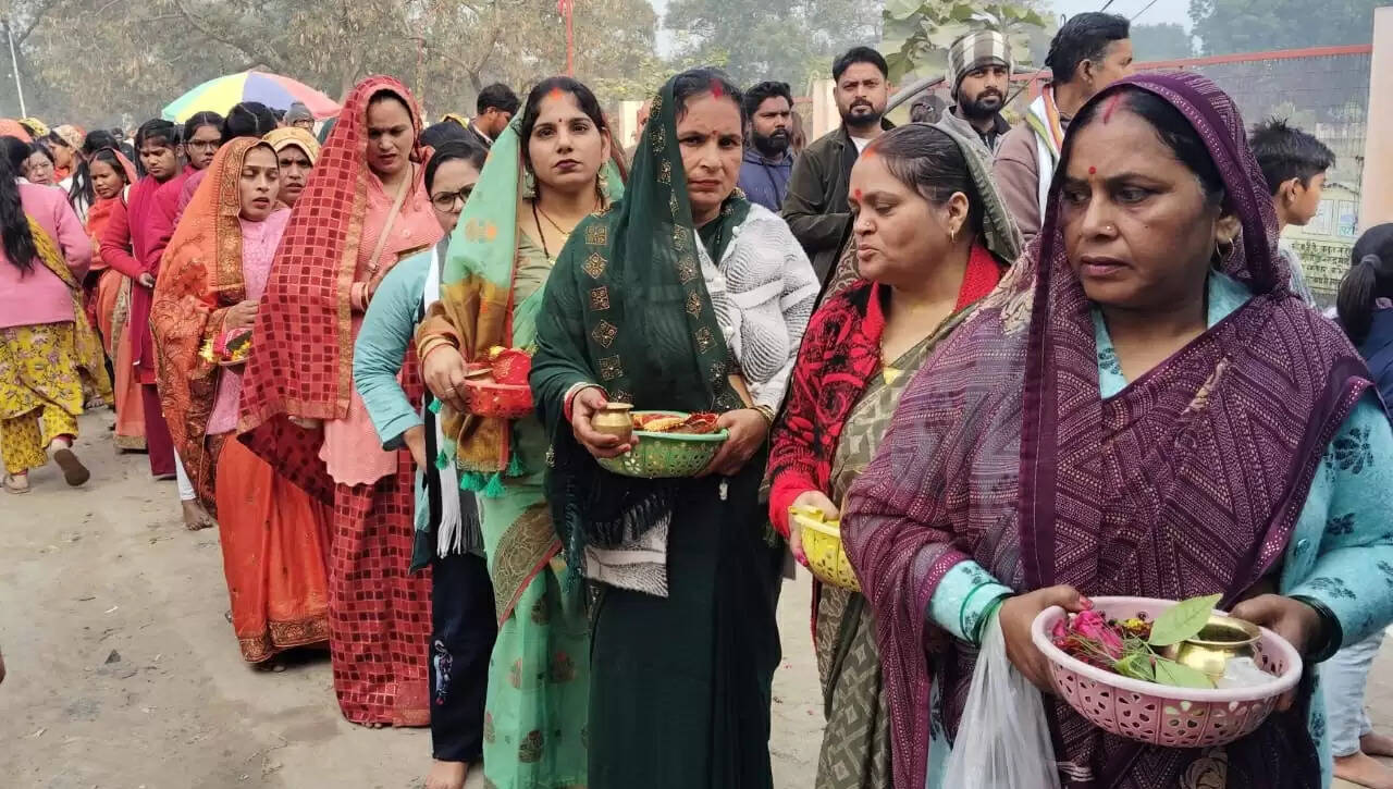 आंग्ल नव वर्ष पर बदेवरानाथ धाम में उमड़ी भक्ताें की भीड़,50 हजार श्रद्धालुओं&nbsp;ने किया जलाभिषेक