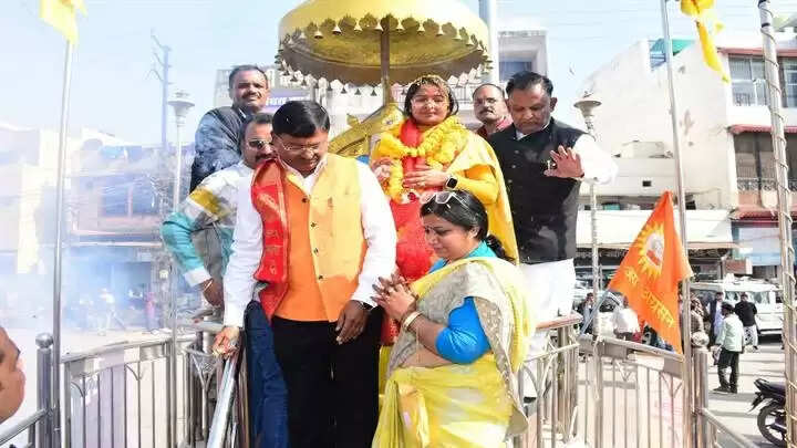 सतनाः राज्यमंत्री प्रतिमा बागरी ने चंडी माता देवी के दर्शन कर शुरू की दो दिवसीय पदयात्रा