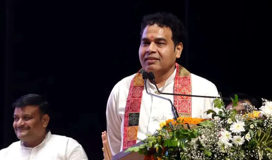 यमुना में गिर रहे 32 नाले योगी सरकार ने किए बंद :&nbsp;श्रीकांत शर्मा