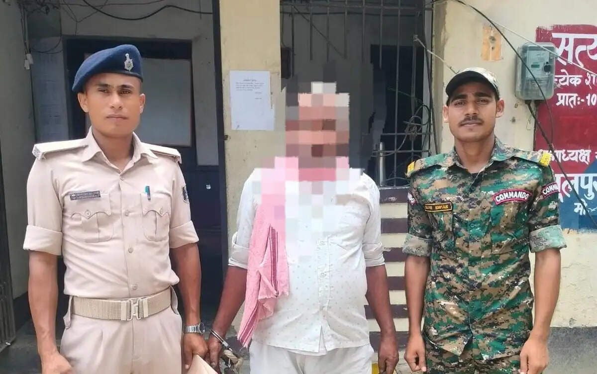 सारण में दहेज हत्या और हत्याकांड के दो नामजद फरार आरोपित गिरफ्तार