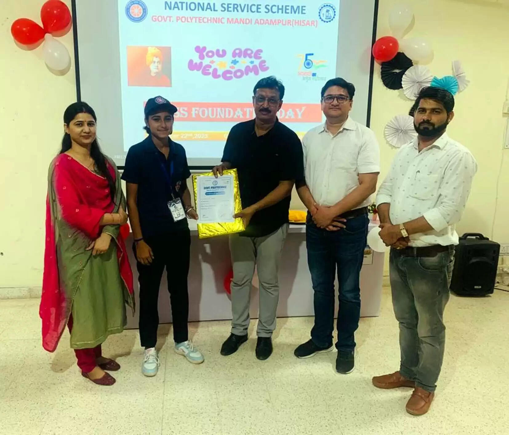 राष्ट्रीय सेवा योजना छात्रों के सर्वांगीण विकास का बेहतरीन प्लेटफार्म : डॉ. कुलवीर