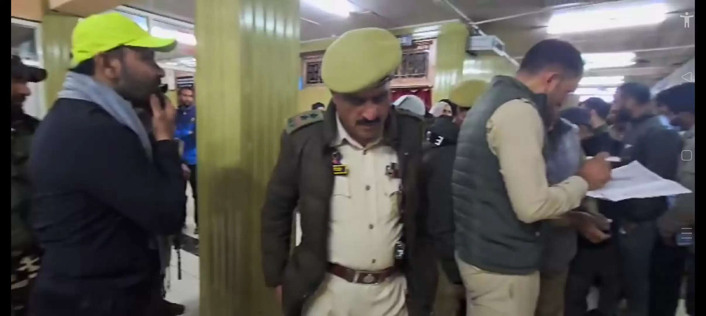 पहलगाम में पर्यटकों पर आतंकवादी हमला...कर्नाटक के मंत्री संतोष लाड ने कन्नड़ लोगों को शवों की पहचान कराने में मदद की