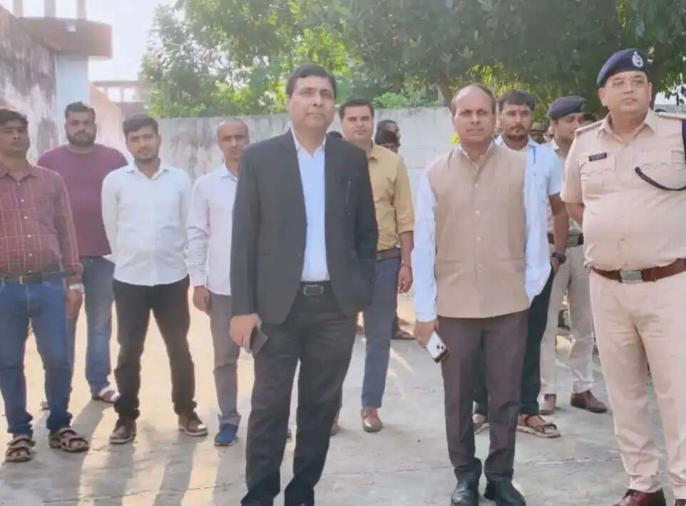 मुलाकाती परिसर में मुलाकात से न्याय तक नामक लीगल एड क्लिनिक का उद्घाटन