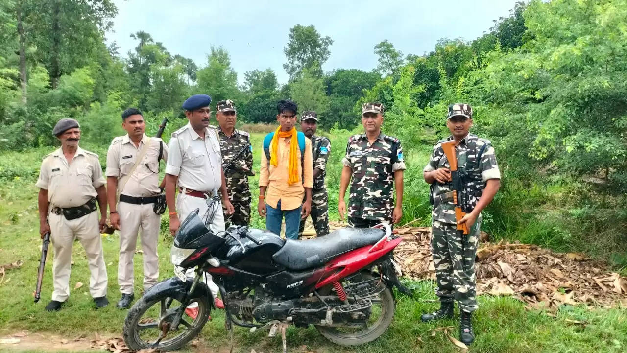 नेपाल बार्डर पर चरस के साथ एक तस्कर गिरफ्तार