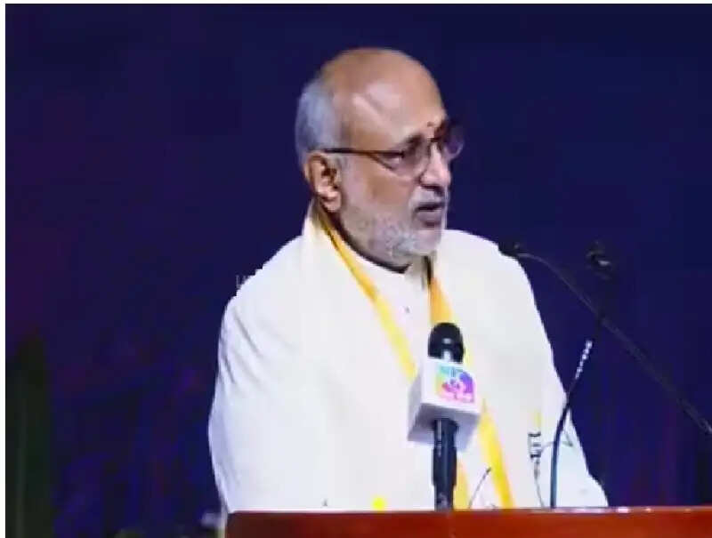 (अपडेट) शिक्षा का मूल्य केवल अंकों से नहीं, सीखते रहने की क्षमता से तय होता है : उपराष्ट्रपति