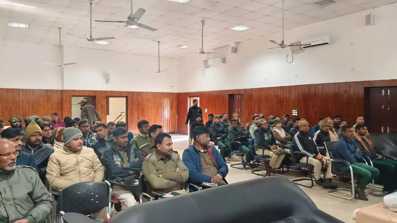 वाल्मीकि ब्याघ्र परियोजना में कैमरे लगायेंगे बाघों की संख्या का पता