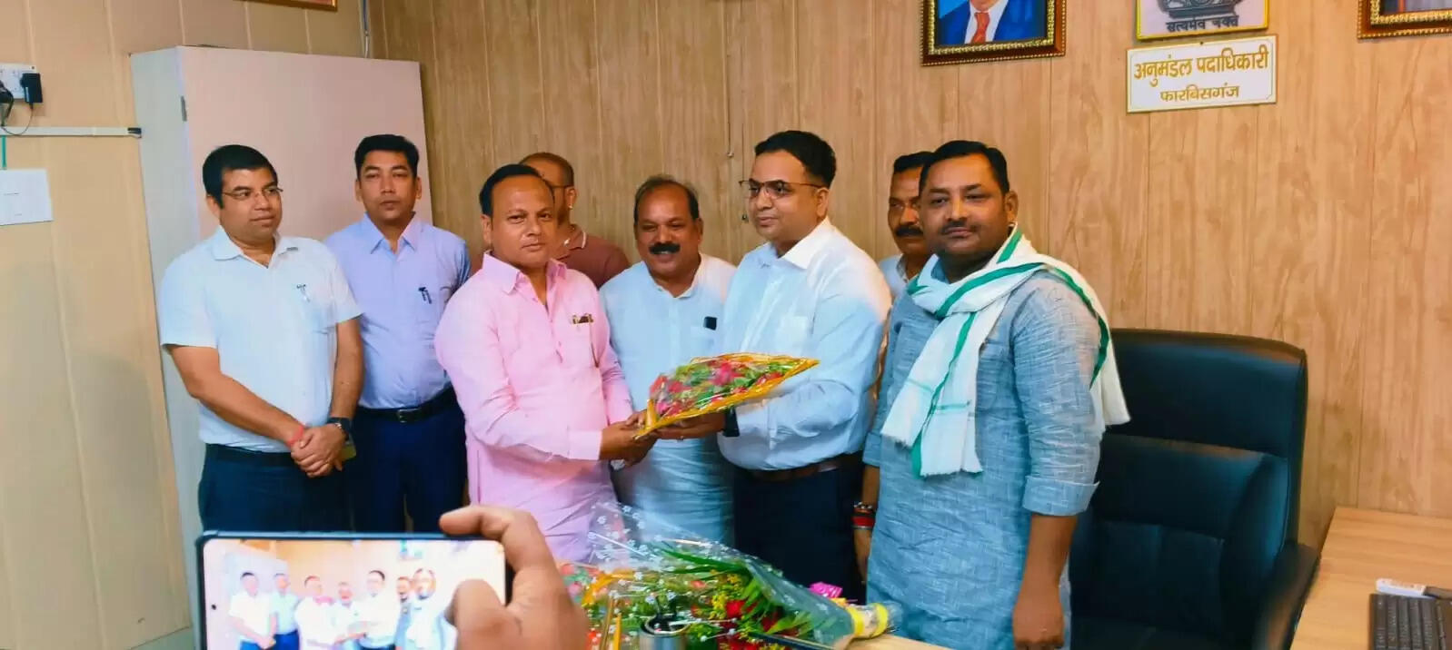 नए एसडीओ के रूप में रंजीत कुमार रंजन ने किया पदभार ग्रहण