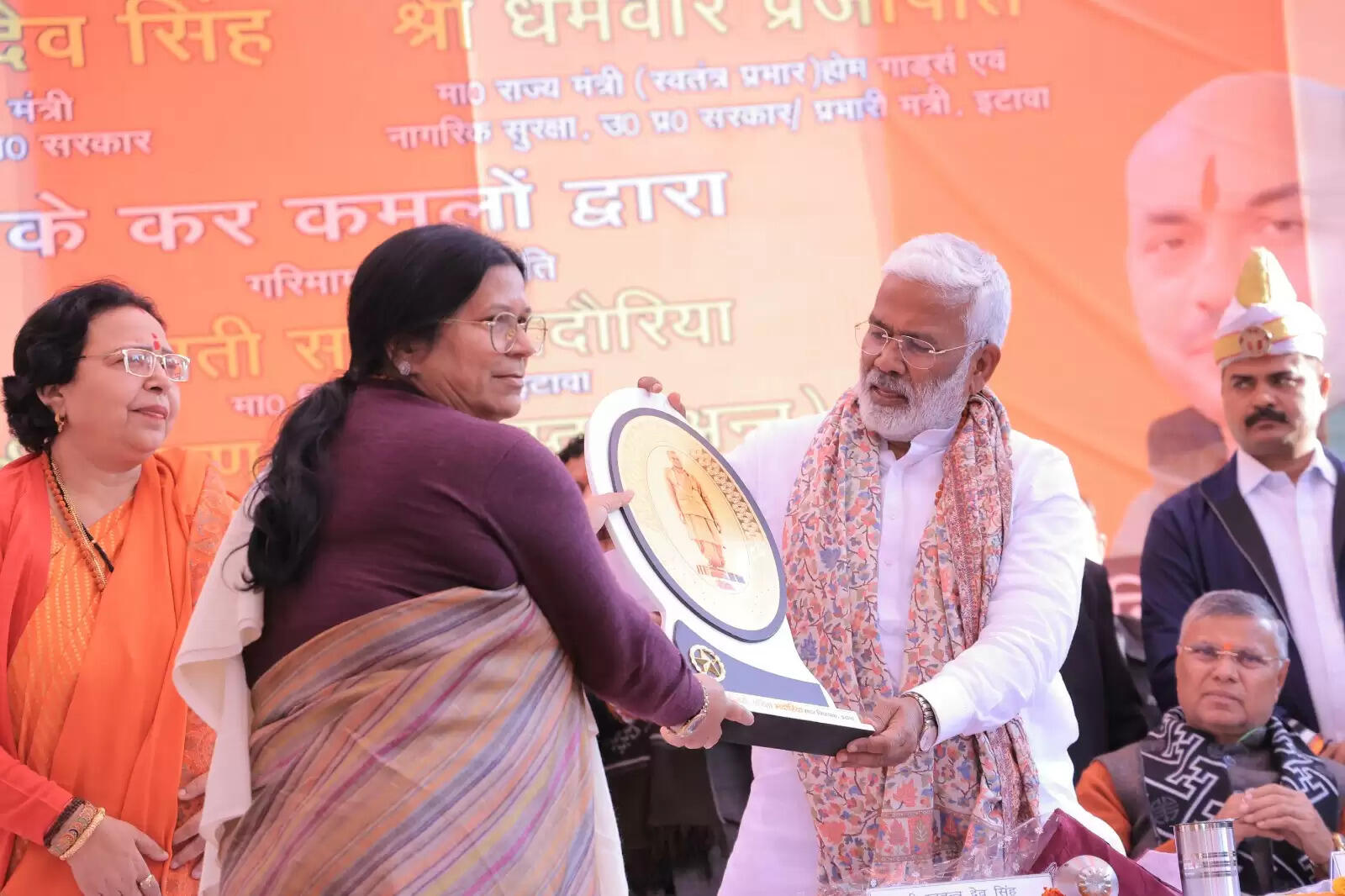 इटावा में अटल प्रतिमा का अनावरण, अटल सेतु और अटल पथ जनता को समर्पित